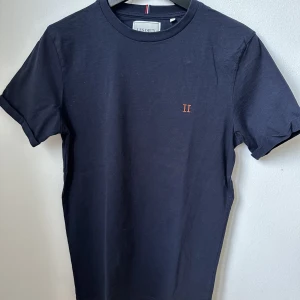 Les Deux, T-Shirt, Strl S - Fint skick.