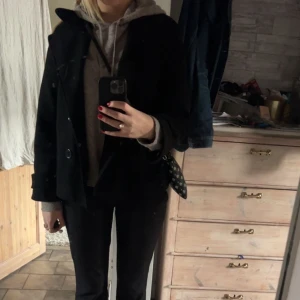 Design by si kappa - Säljer nu denna fina Design by si kappa. Har endast användts två gånger och är precis som ny. Pris kan diskuteras vid snabb affär🩷 strl m/l men funkar för mig som ofta har s/m