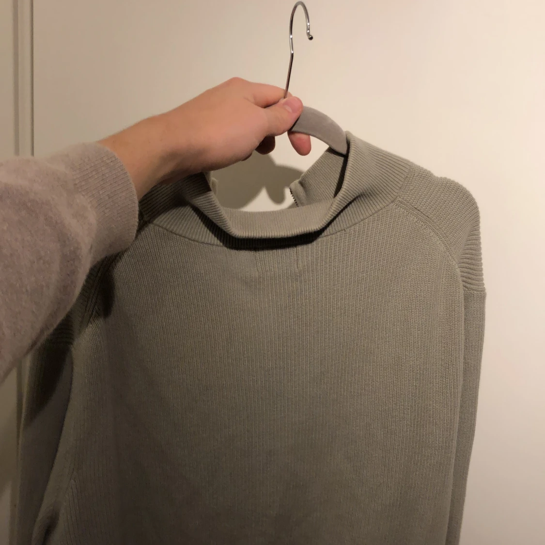 Mint green sweatshirt  - 91