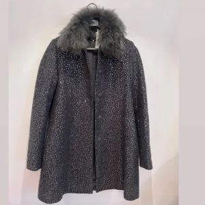 Kappa  - Snygg kappa från Twen-Set. Storlek XS men är stor i storleken så passar även en S 