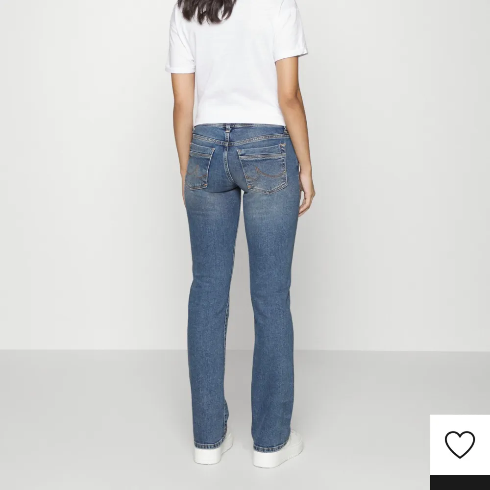 Supersnygga lågmidjade jeans i märket ltb❤️‍🔥❤️‍🔥Nypris 900. Jeans & Byxor.