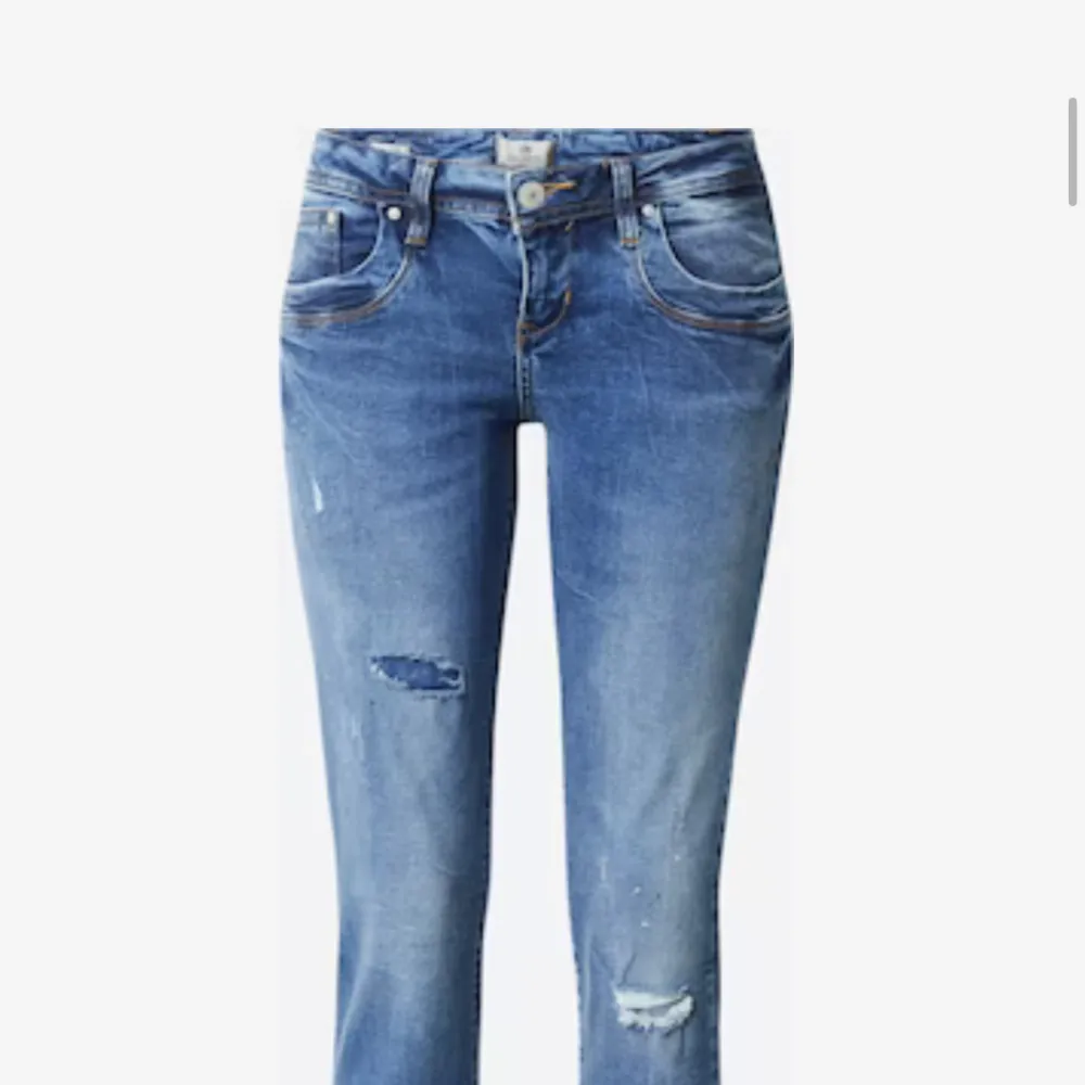 Säljer dessa snygga jeans från Ltb eftersom dem ej kommer till användning lägre, skriv privat om fler bilder💕. Jeans & Byxor.