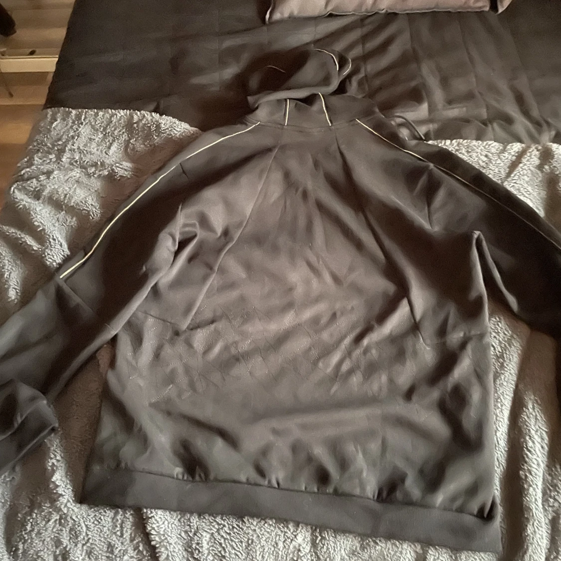 Hugo boss zip hoddie  - 90