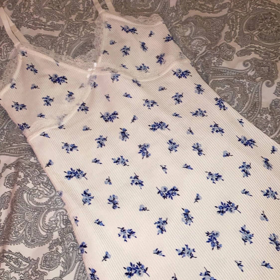 Jätte fin sommarklänning - 90