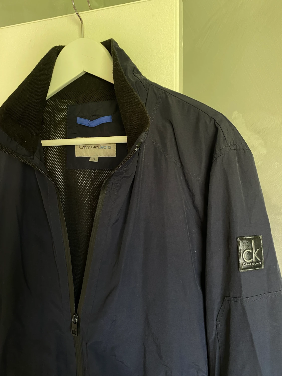 Calvin Klein jacka  - 90