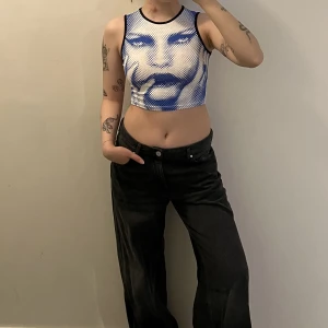 Blå linne - Kom gärna med frågor om ni undrar något och kika gärna min profil, fixar paketpris❤️