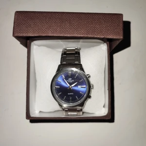 Casio klocka - Snygg casio klocka pris kan diskuteras