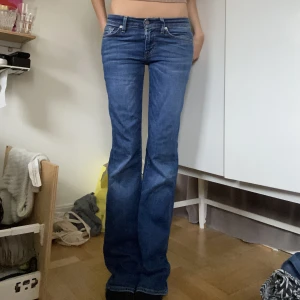 Lowwaist Bootcut jeans - Så snygga lågmidjade bootcut jeans från 7forallmankind💞💞🫶🏽
