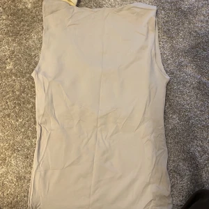 Zara linne - Omvänt populärt Zara-linne i beige färg