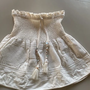 Zara Tjol som är andvänd 1 gång  - Jätte fin zara kjol 