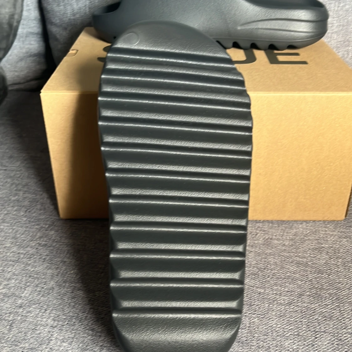 Yeezy slide onyx  - 91