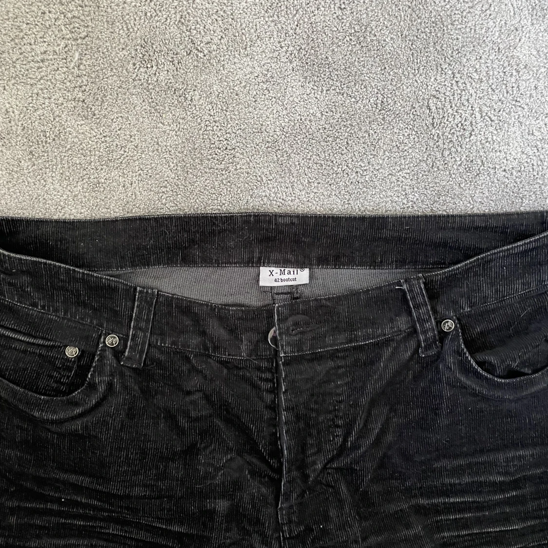 Corduroy Svarta Bootcut Byxor  - 91