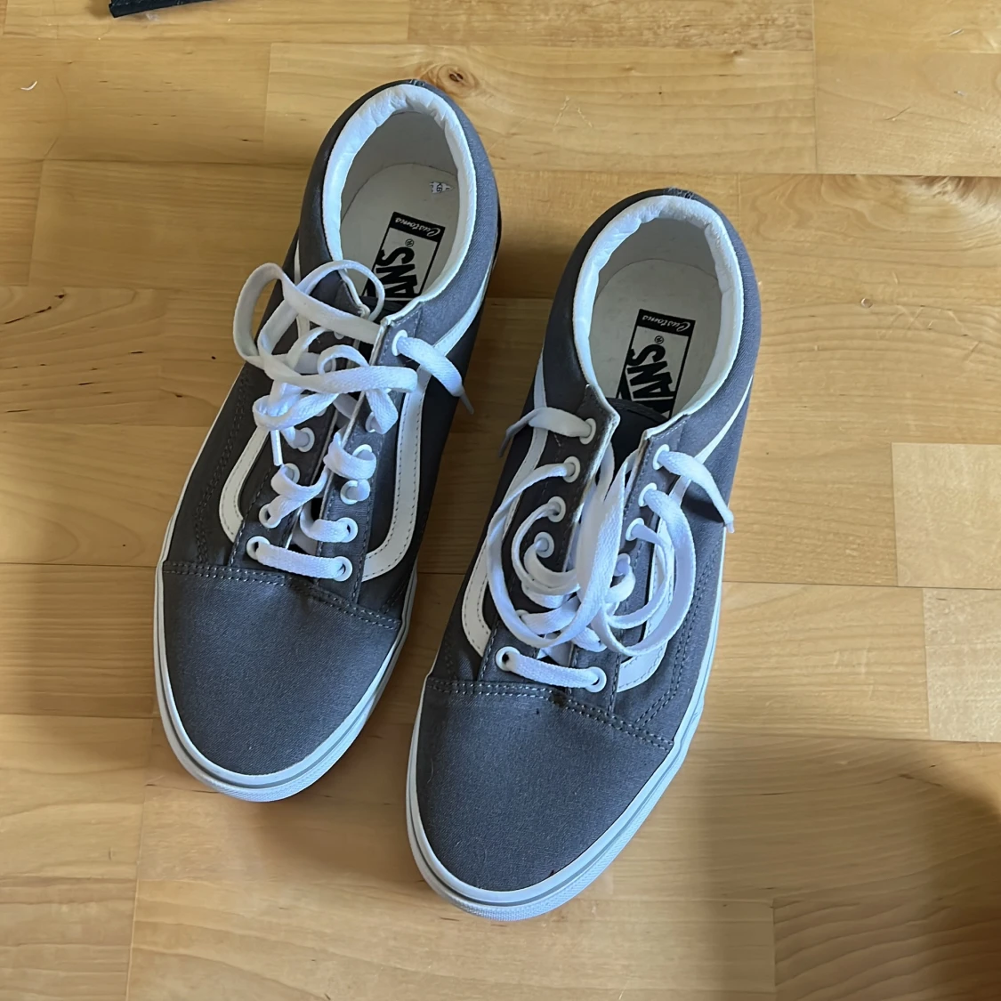 Vans gråa HELT OANVÄNDA