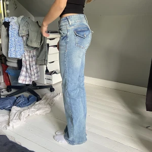 Lågmidjade jeans  - Populära Lågmidjade jeans från hm💗