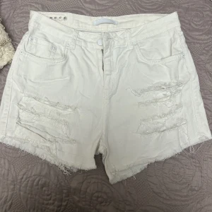 Shorts  - Använt denna fina shorts endast några gånger.