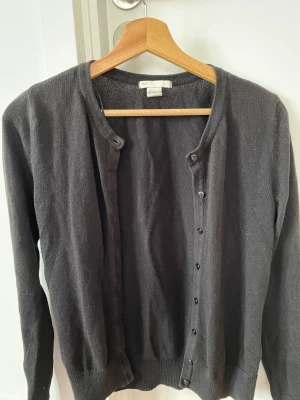 Cardigan  - Svart HM cardigan XS