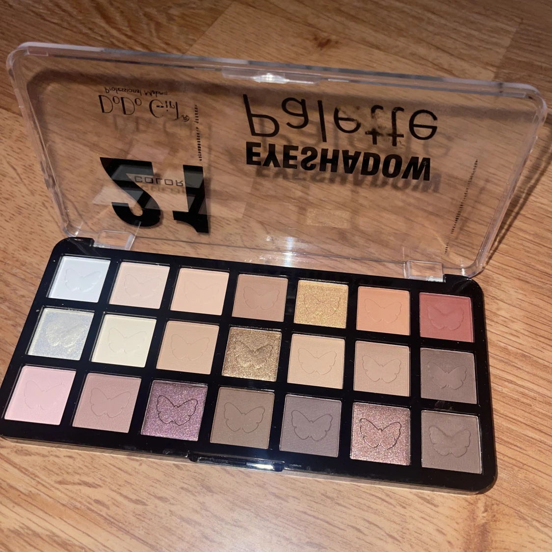 eyeshadow palette - 90