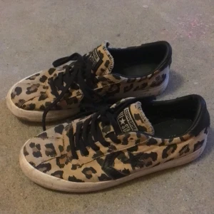  Leopard skor  -  Coola leopard skor 
