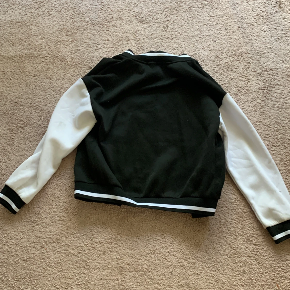 Svart baseball jacka - 91