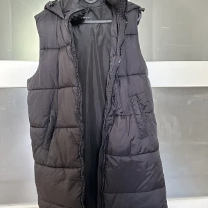 Väst - Använd fåtal gånger 