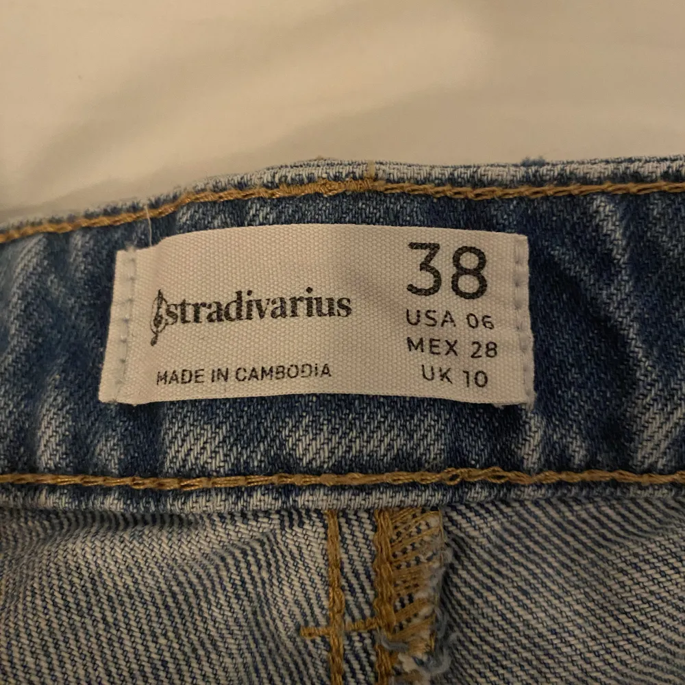 Köpa på Vinted, men tyvärr för små för mig :(. Jeans & Byxor.