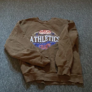 Collegetröja - Säljer dessa collegetröja