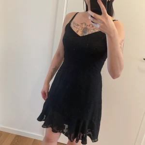 Black patterned dress - Originally from Singapore - size is M but can fit S here as well. 