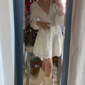 Vit klänning - Fin vit sommar klänning❤️❤️❤️