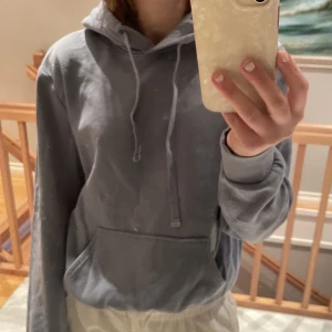 Hoodie - Blå Hoodie från hm divided