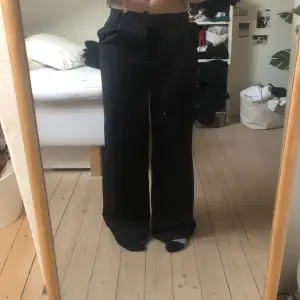 Oversized kostymbyxor från zara ❣️