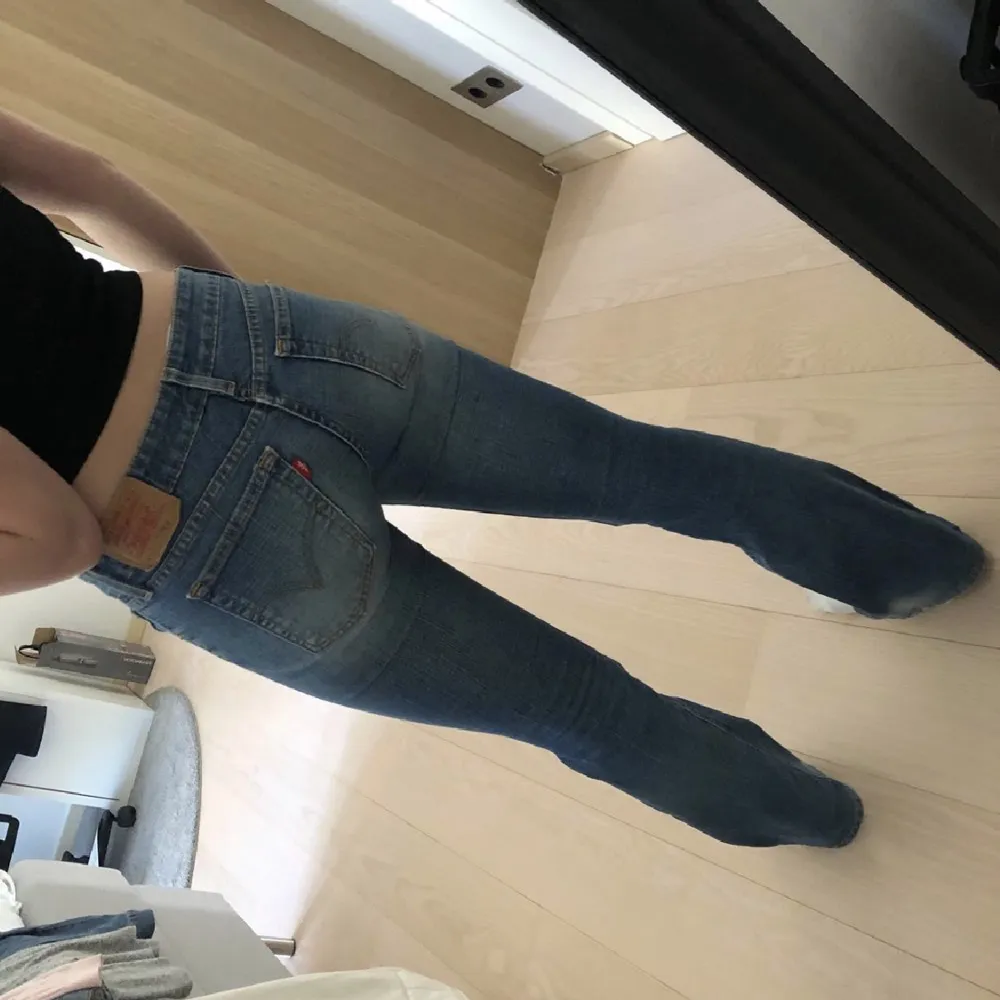 Vintage lågmidjade jeans, w27 l32. Skriv om du har frågor 💗. Jeans & Byxor.