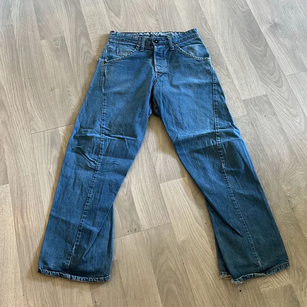 Snygga vintage Levis jeans, baggy fit, strl 30/31🤩. Jeans & Byxor.