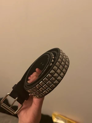 Y2k bält - Helt ny Är förstora för mig upp till 110cm och minst 100cm 