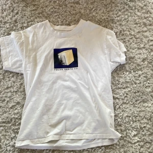 Polar tröja - Polar tröja köpt från junkyard i sthlm använd en gång storlek xs