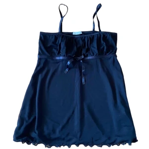 Svart linne  - Svart mesh linne. Kontakta vid intresse <3