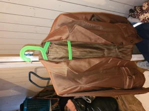 Brun tunn jacka/cardigan - Brun tunn jacka/cardigan