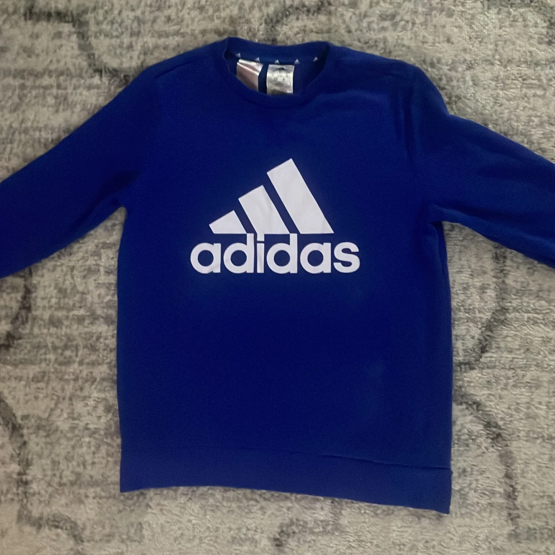 Adidas tröja  - 1
