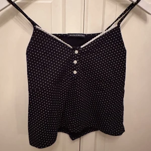 Linne - Brandy Melville linne, avndvänt fåtalet gånger, one size.