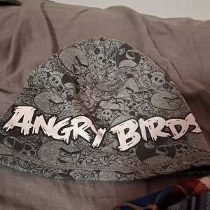 Fet angry birds mössa 