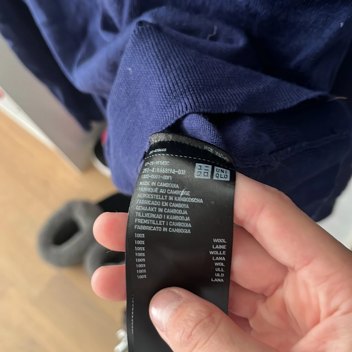 Blå stickad tröja  - 91