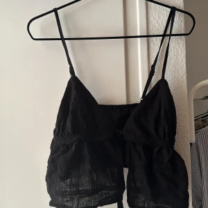 Svart topp från shein - Jättefin simpel topp från shein 