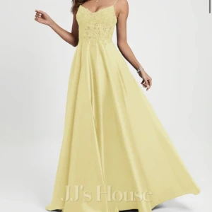 Balklänning  - Superfin balklänning😍🙏🏼 endast en gång💕nypris 2800kr!