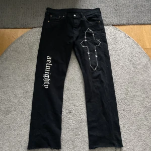 byxor med tryck - Riktigt bra material och väldigt snygga, kom med rimliga prisförslag