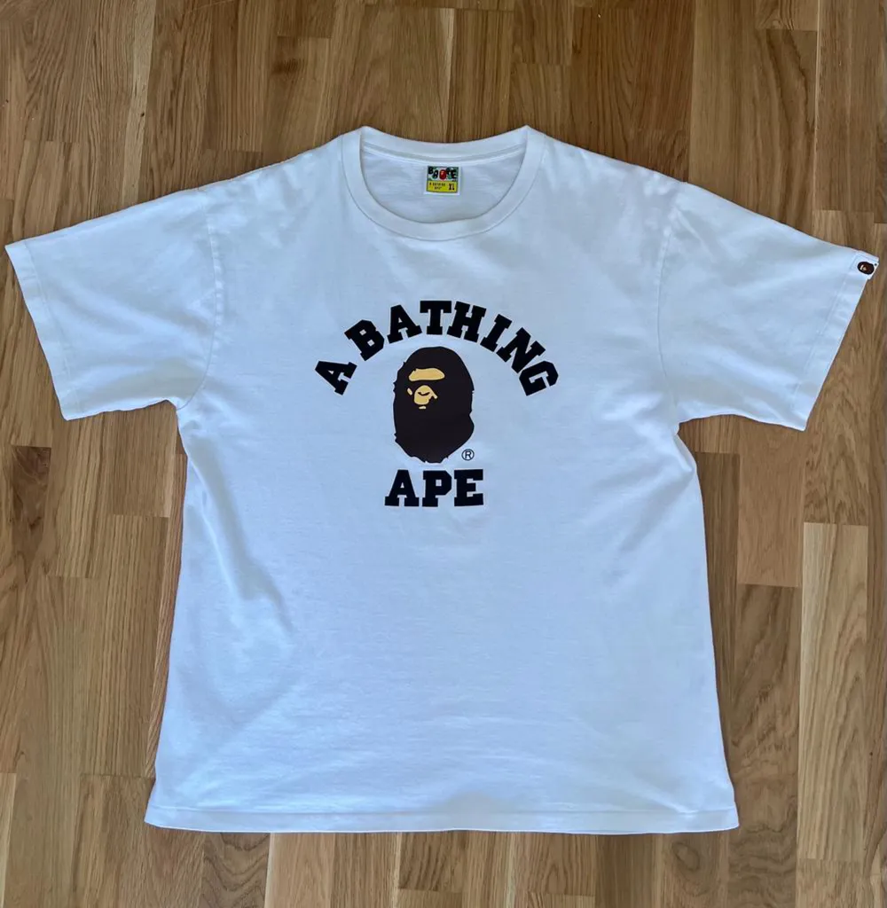 Selling BAPE Shirt in white XL.. T-shirts.