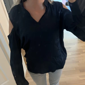 Blus - Super snygg blus köpt i paris 