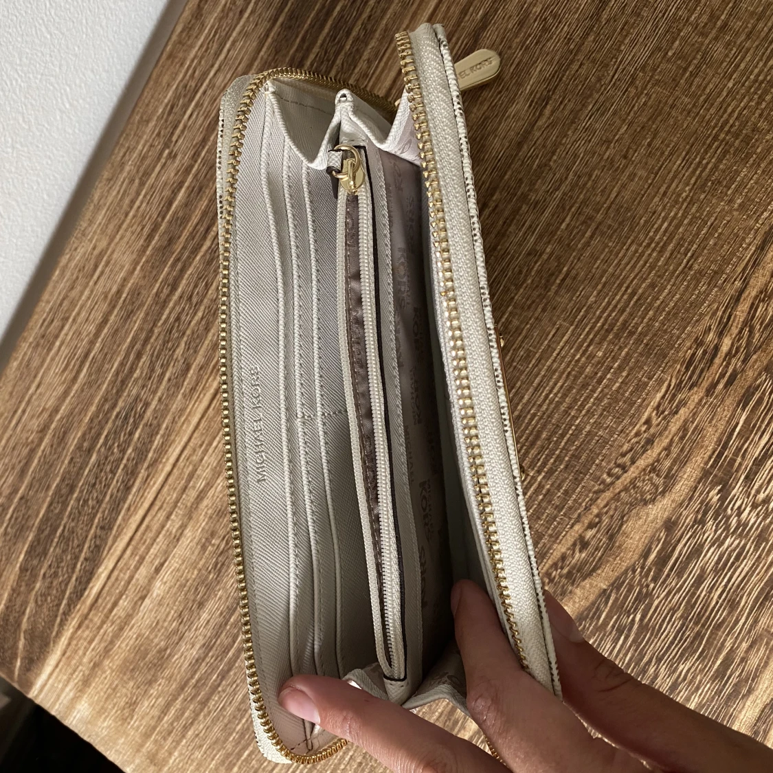 Michael kors plånbok  - 90