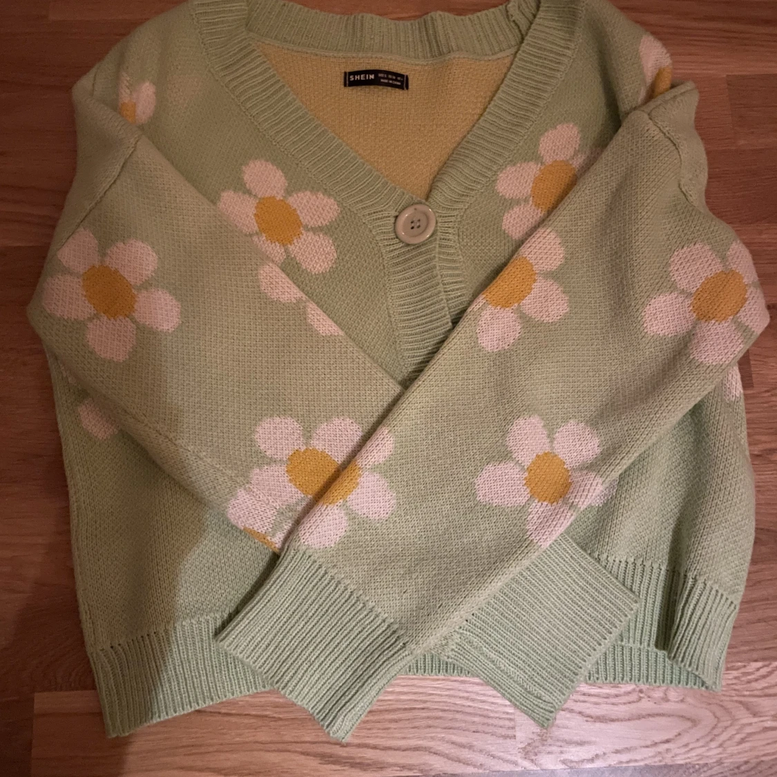 Grön blommig kofta  - 90