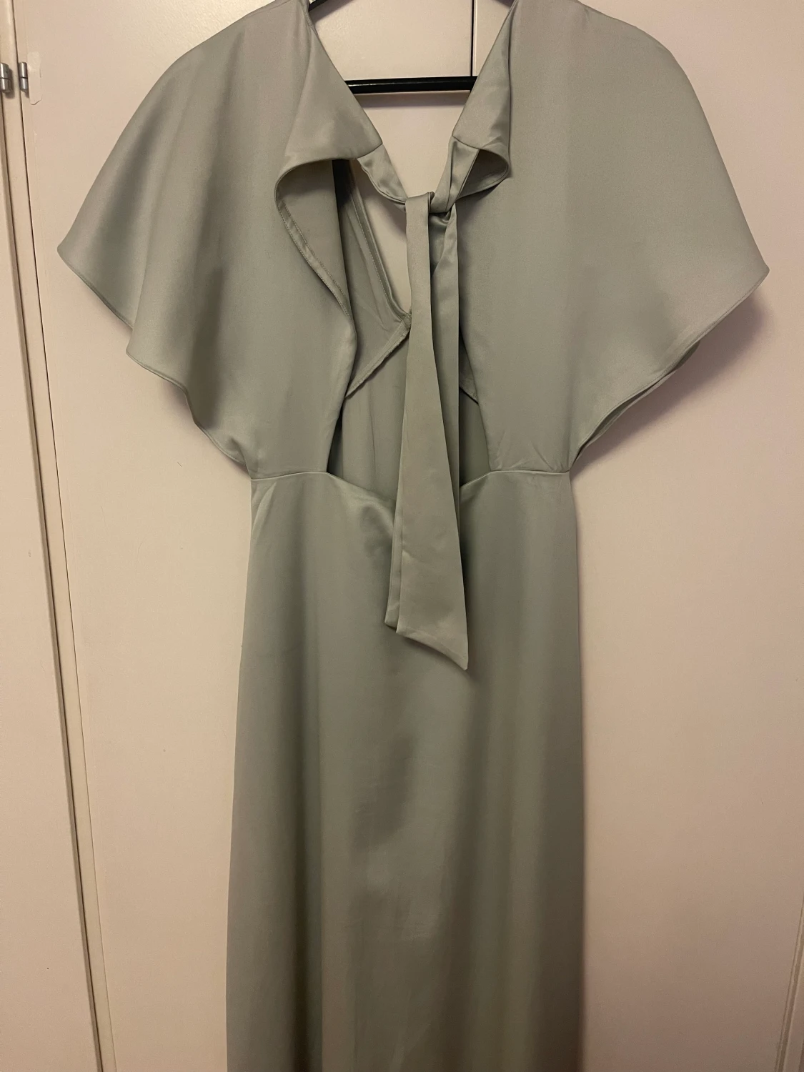 Grå långklänning  - 90