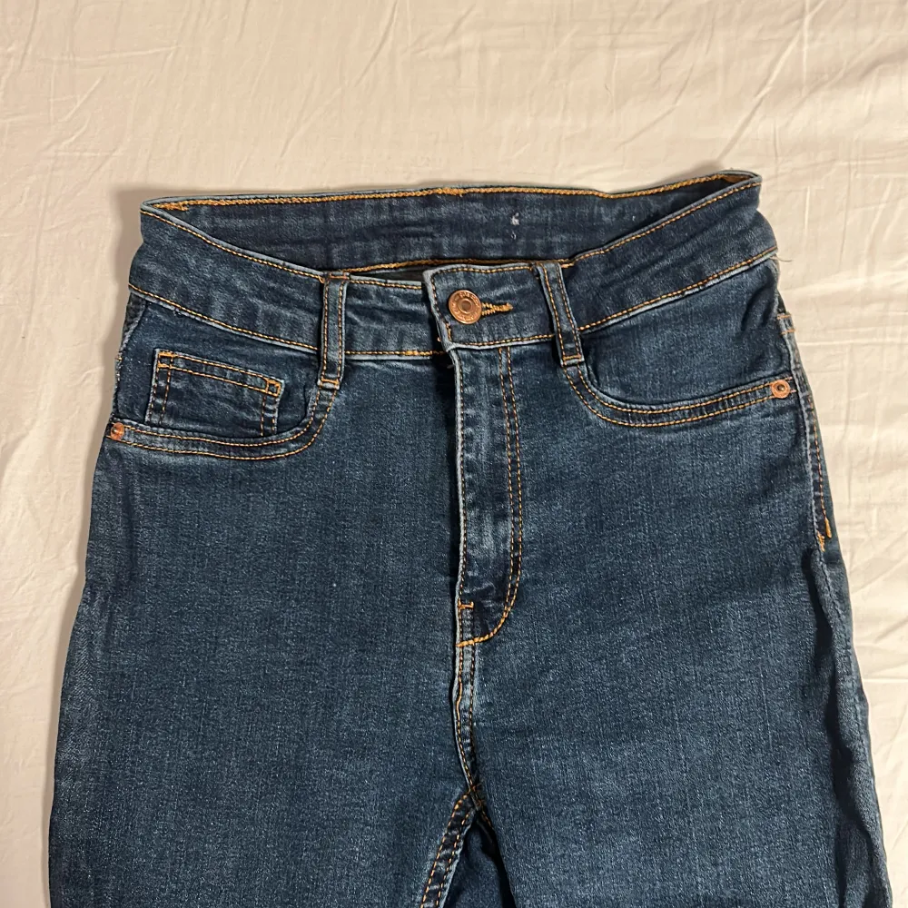 Skinny jeans från Gina tricot High waist  Perfect jeans, Molly  Orginail pris - 359,95kr . Jeans & Byxor.