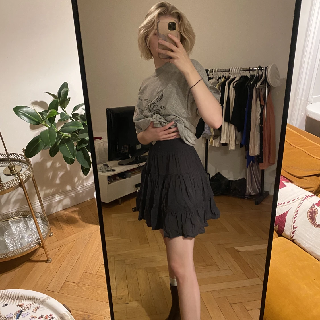 Kjol med detaljer  - 90